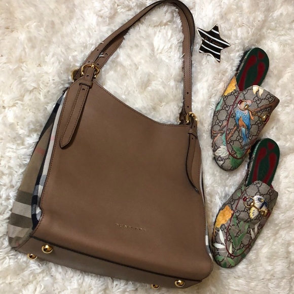 Burberry Handbags - Auth Burberry Nova Check & Leather Handbag Purse